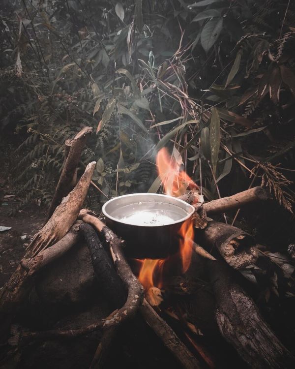 Water is being boiled by nature lovers for purification