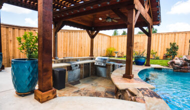 pergola vs cabana