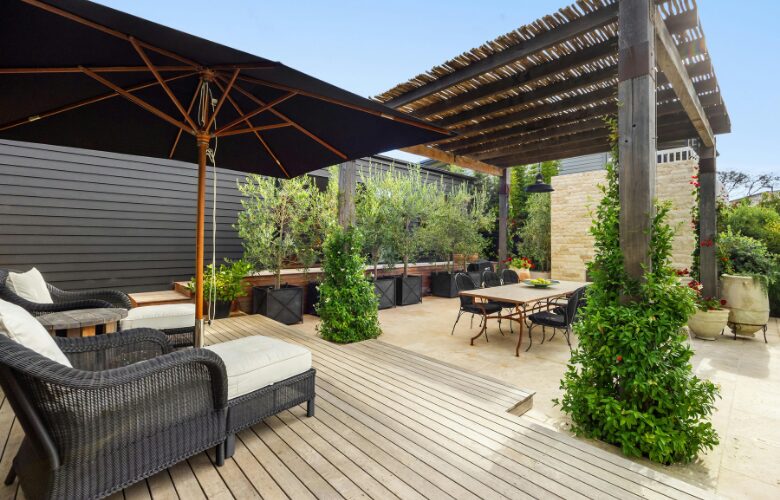 Picture showing pergola vs umbrella providing shade
